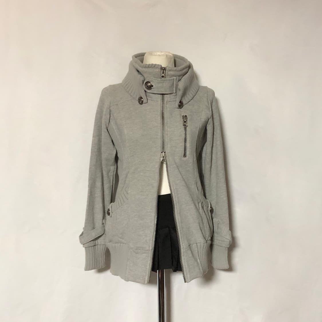 리브 버튼 후드 집업 그레이 상품이미지5