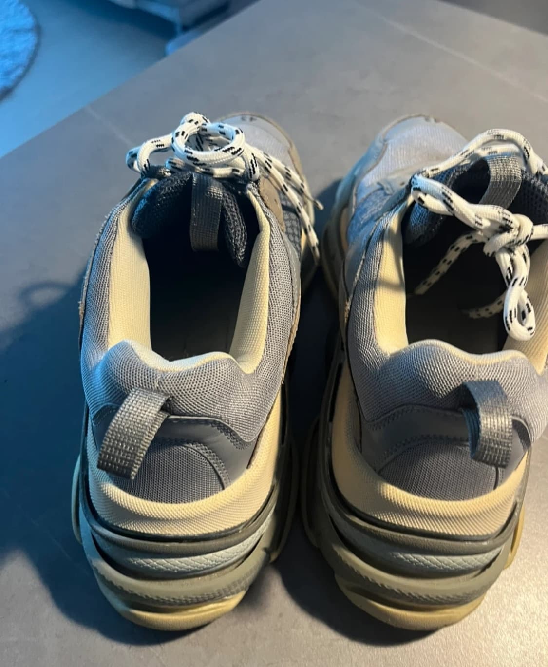 발렌시아가 트리플 S 스니커즈 43 275 상품이미지1