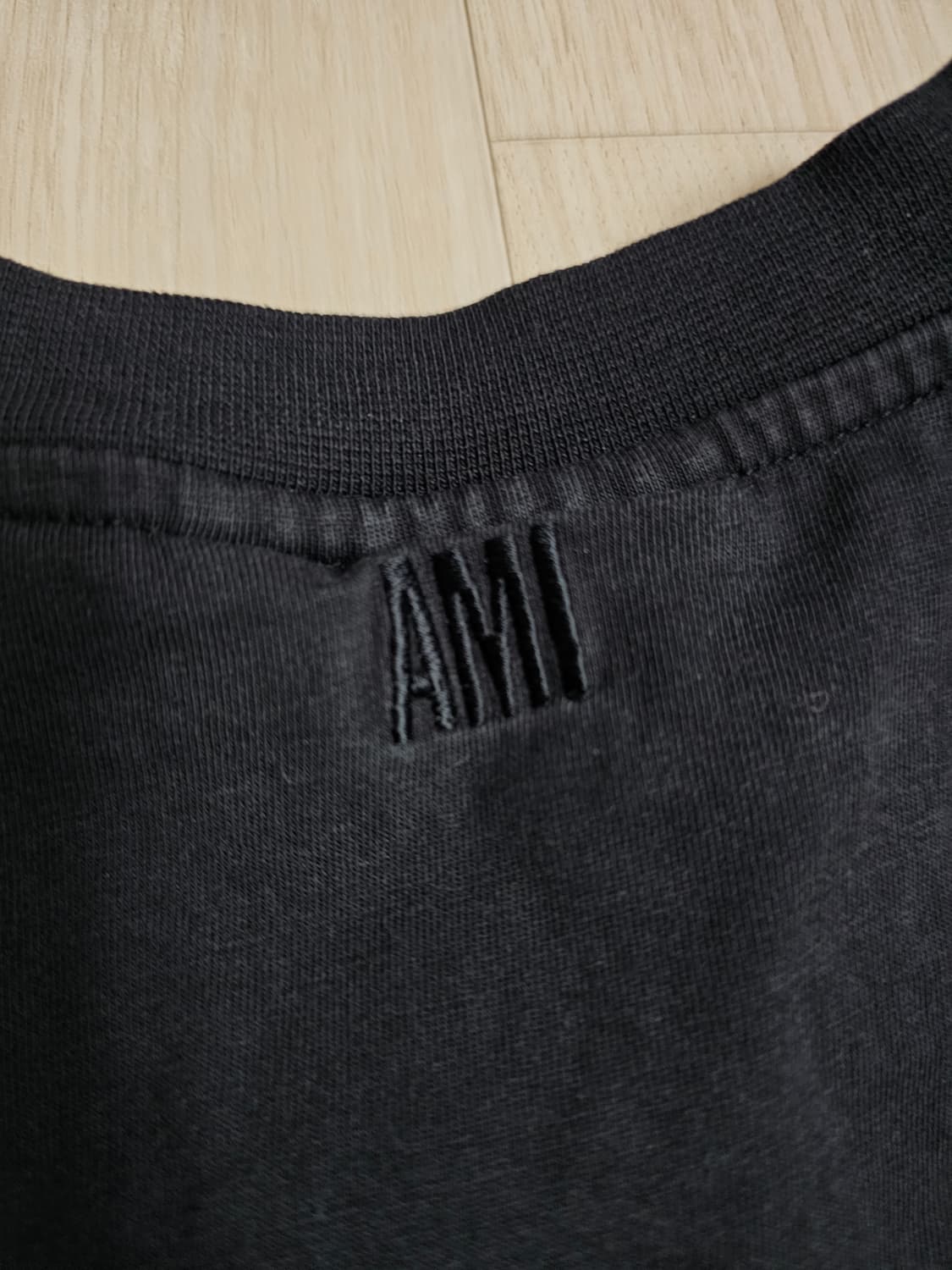 아미 스몰 하트 블랙 반팔 티셔츠 S 상품이미지4