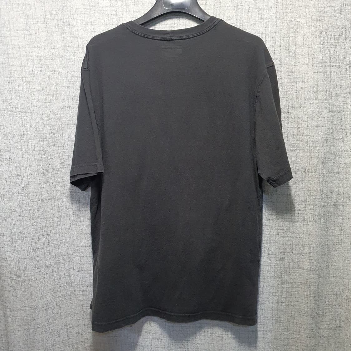 칼하트 루즈핏  포켓 반팔티 블랙  상품이미지2