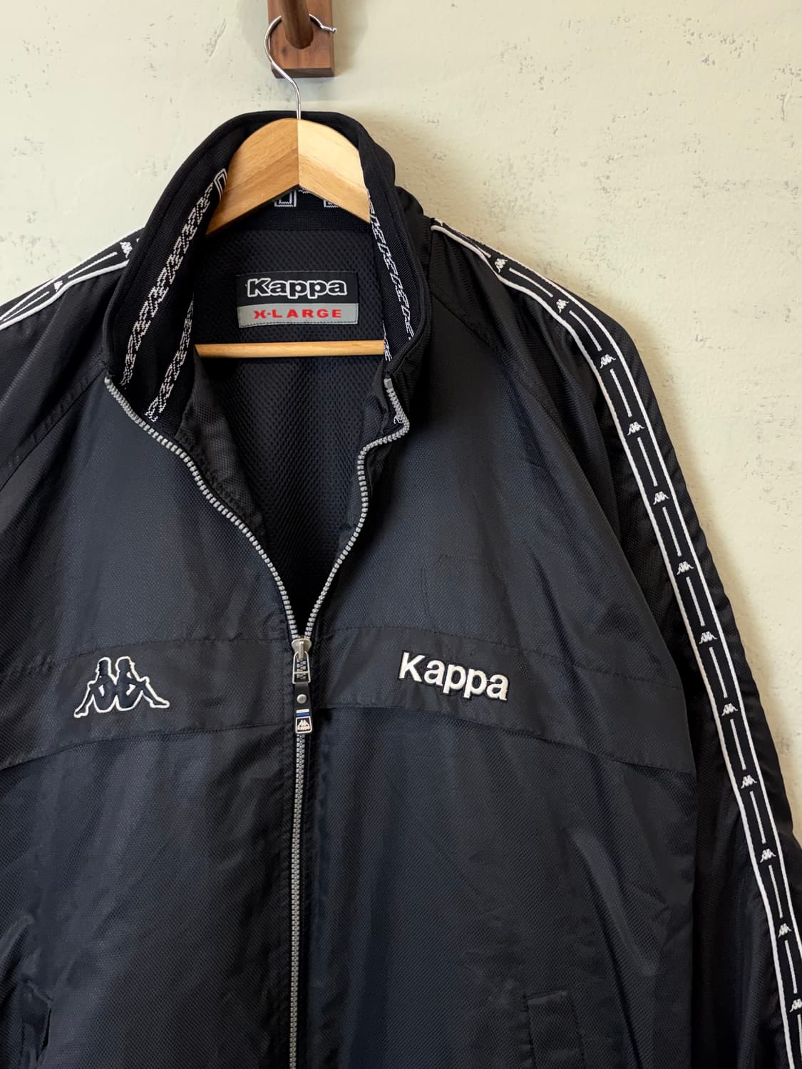 카파 90s 올드스쿨 사이드라인 바람막이 블랙 상품이미지2