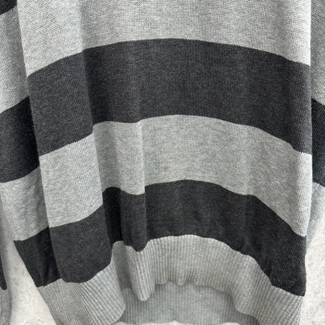 95 타미힐피거 남자 브이넥 니트 상품이미지5