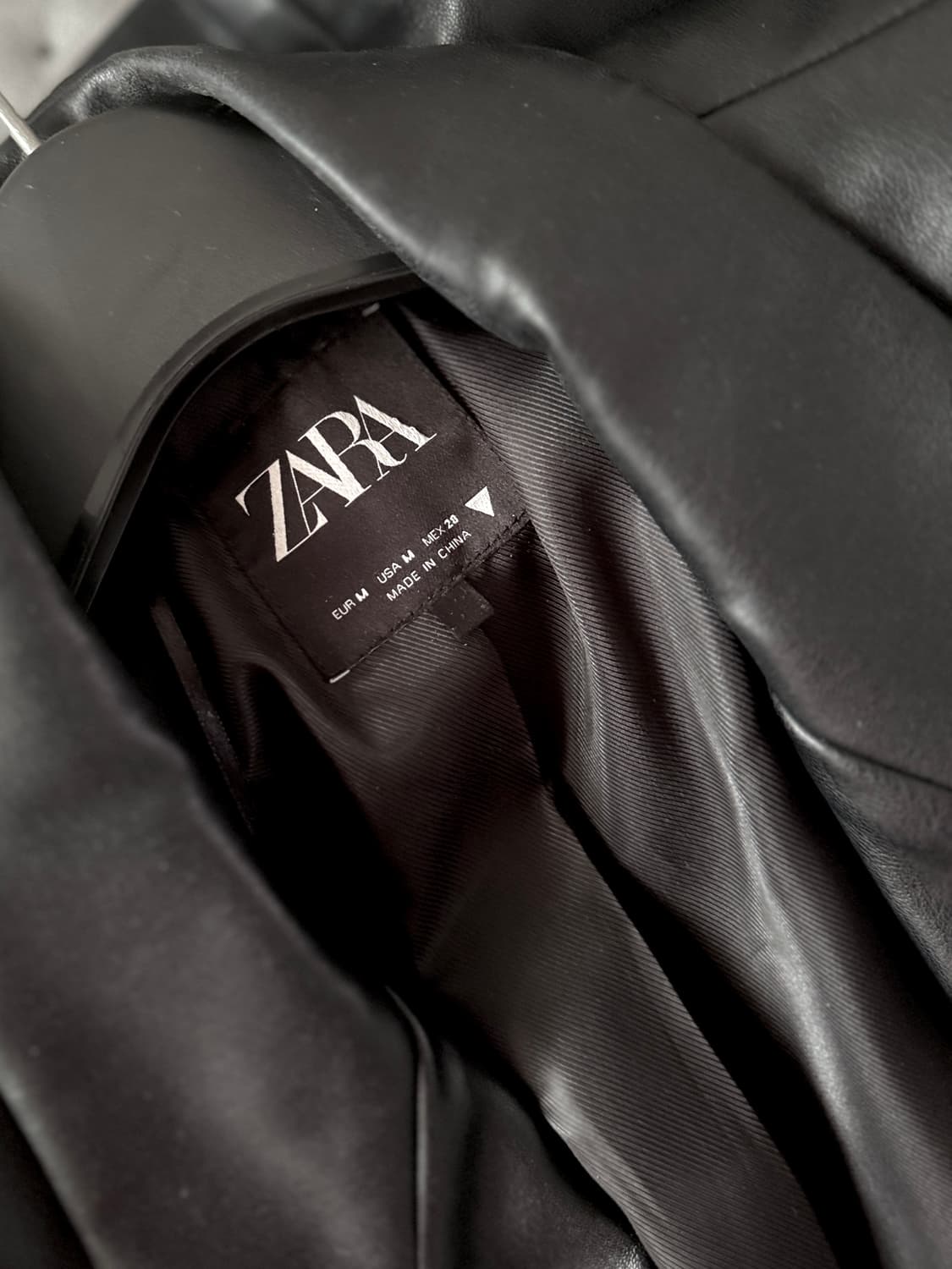 ZARA 레더 셋업 자켓(M) & 팬츠(L) 상품이미지5