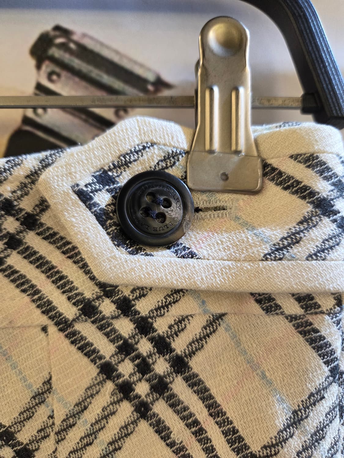 BURBERRY 버버리 아이보리 노바체크 미니스커트💯 상품이미지4