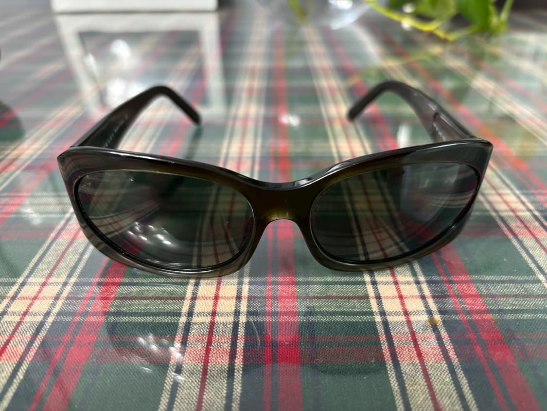 프라다 선글라스 상품이미지1