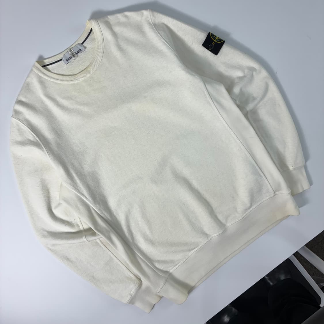 Stone Island 스톤 아일랜드 화이트 와펜 맨투맨 상품이미지2