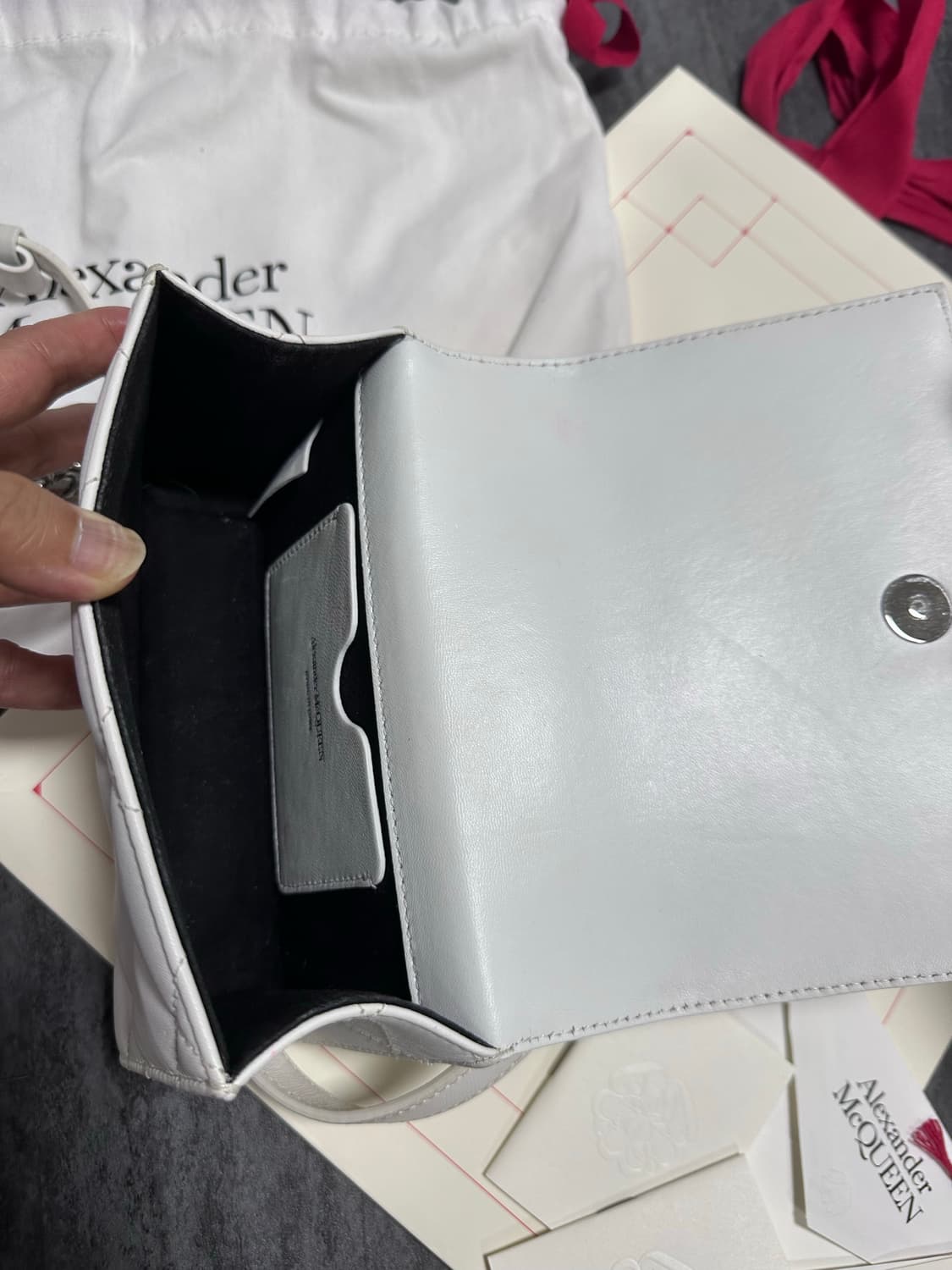 알렉산더 맥퀸 스컬링 숄더백 상품이미지9