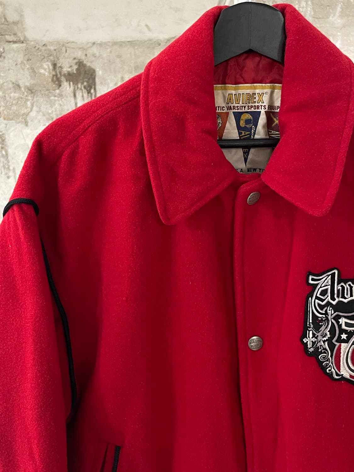 아비렉스 레드 usa 앰블럼 봄버 핏 울 바시티 자켓 상품이미지3