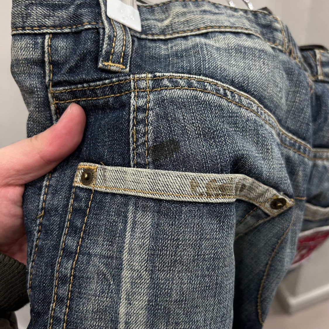 디스퀘어드2 와팬 패치 슬림핏 데님 바이커팬츠 상품이미지5