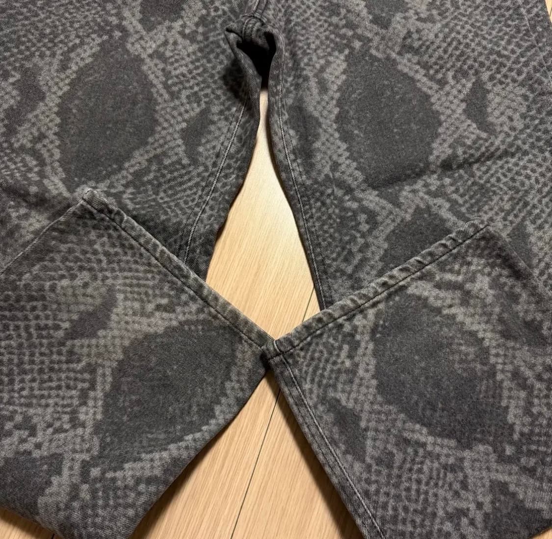 오도어 파이톤 팬츠 2사이즈 상품이미지2