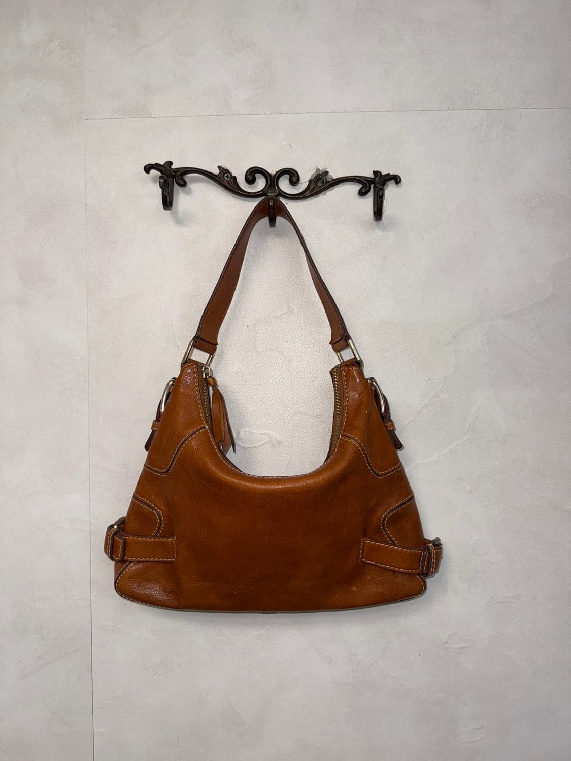 Michael Kors camel brown buckled 숄더백 상품이미지4