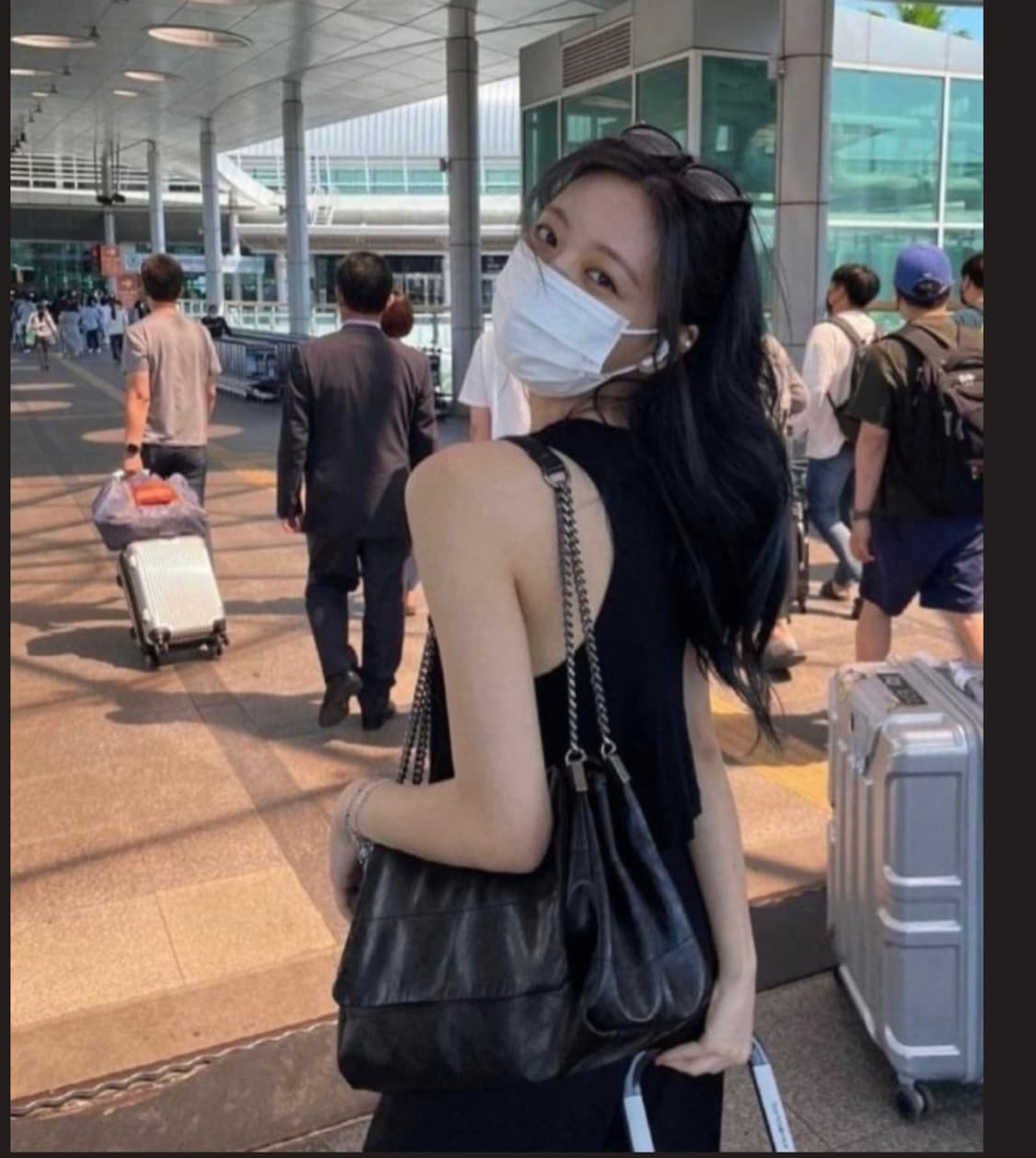 자라 락 플랩 숄더백 (잇지 유나백) 상품이미지9