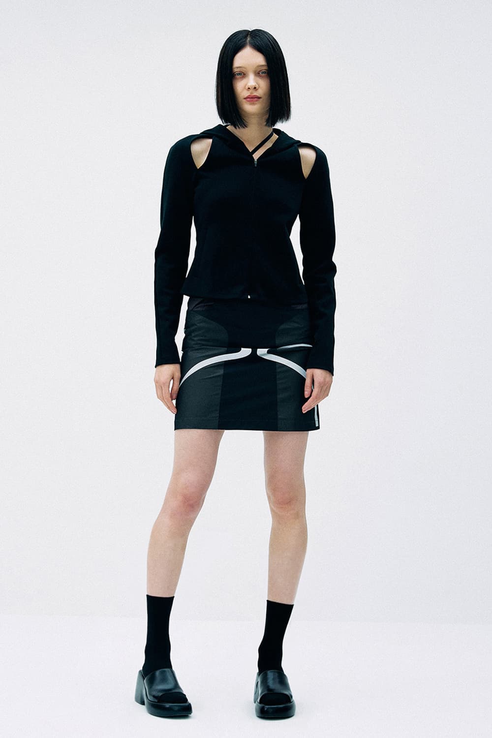 페인츄얼 컷아웃 집업 후디 상품이미지2