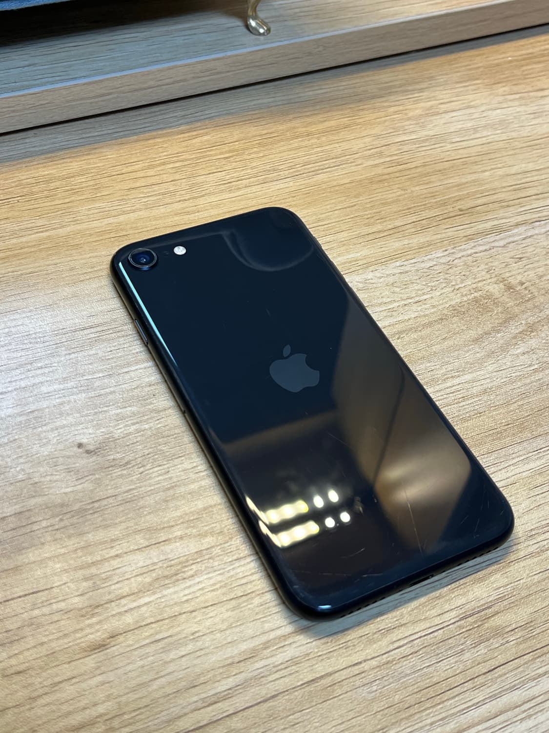 아이폰 SE 2 128G 블랙 상품이미지4