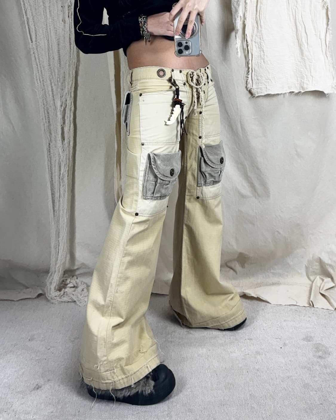 G.O.A Eyelet Detail Pants 상품이미지2