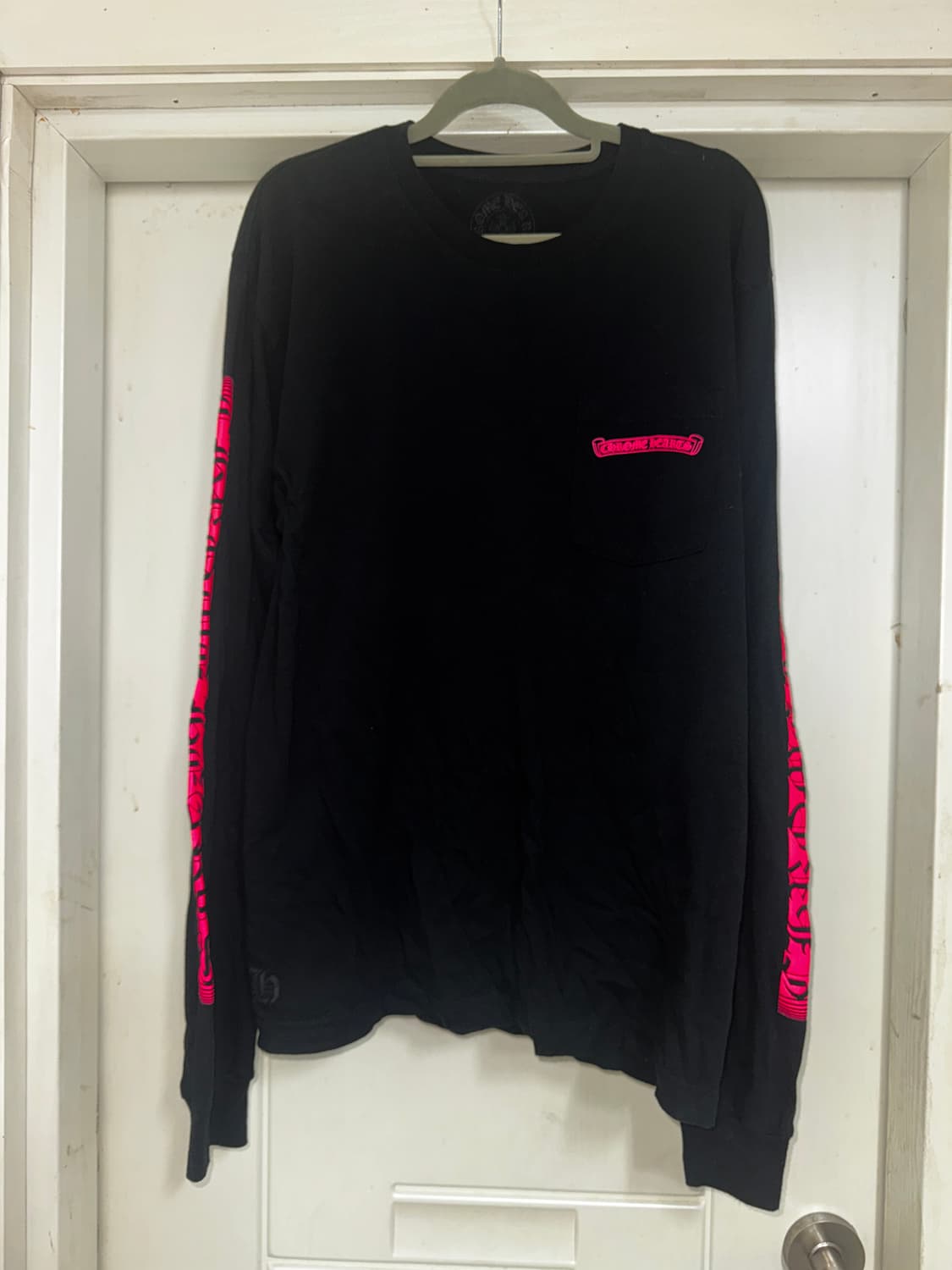 Chrome Hearts 정품) 크롬하츠 할리우드 네온핑크로고 롱슬리브 상품이미지1