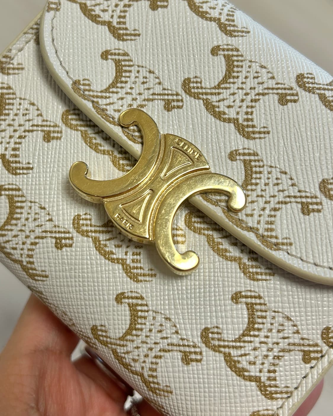 (풀구성 정품) 셀린느 트리옹프 캔버스 플랩 반지갑 상품이미지2