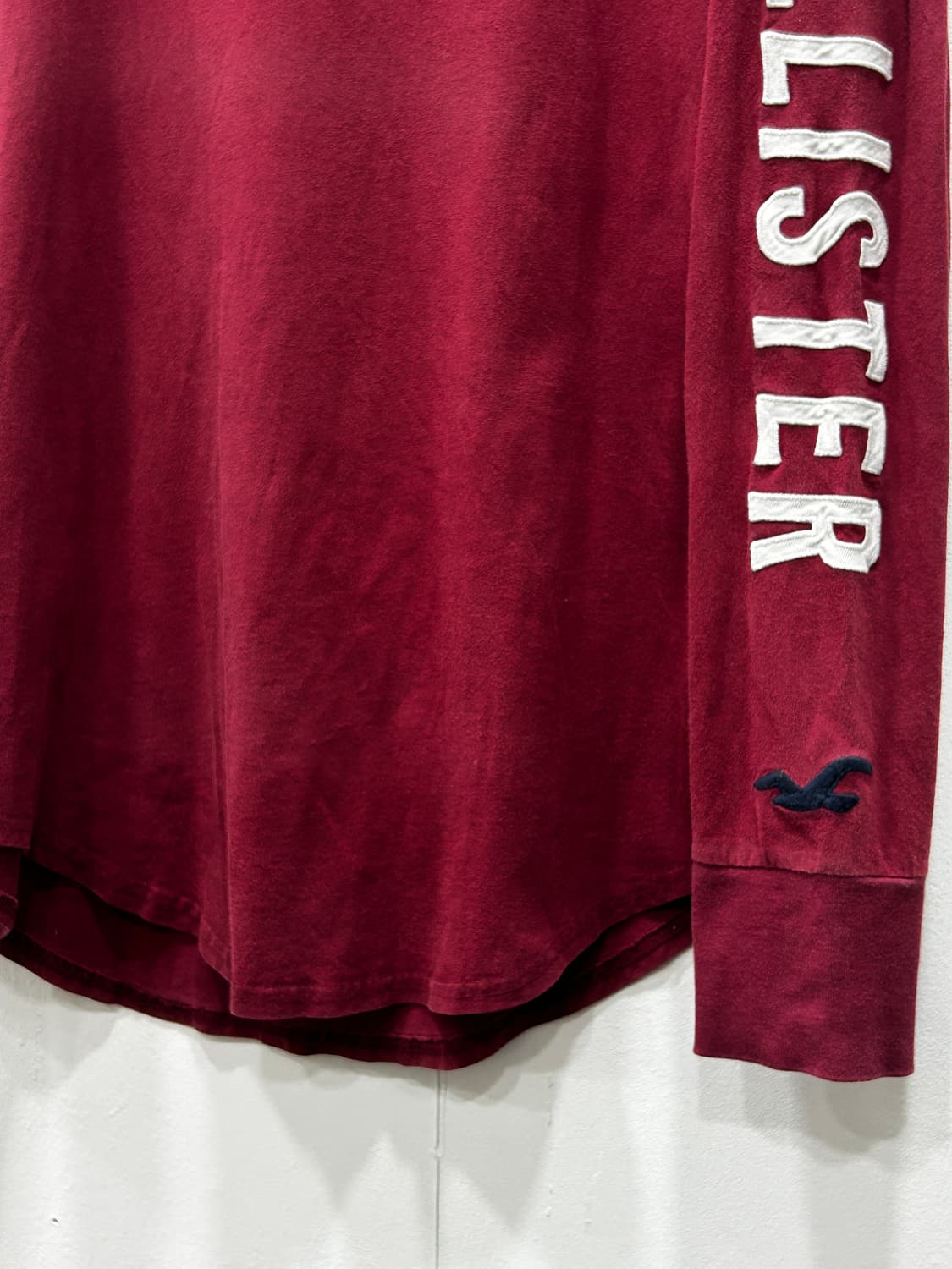 홀리스터 버건디 롱슬리브 긴팔티 남성 M 상품이미지4