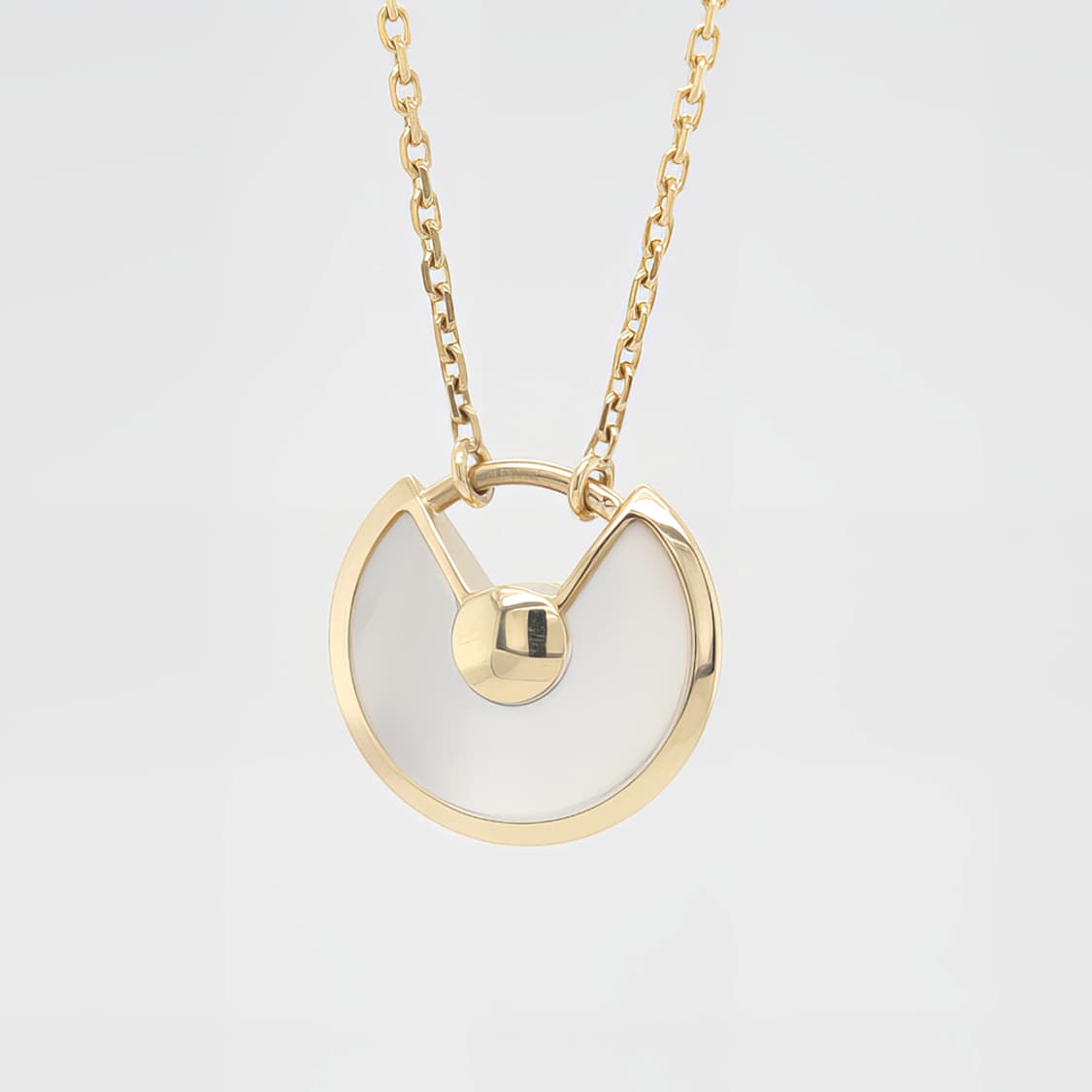 까르띠에 아뮬레뜨 드 천연자개 다이아몬드 18K 옐로우골드 펜던트 상품이미지5