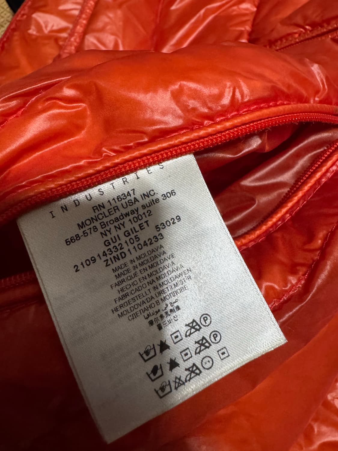 4 몽클레어 GUI 경량 패딩 조끼 상품이미지9