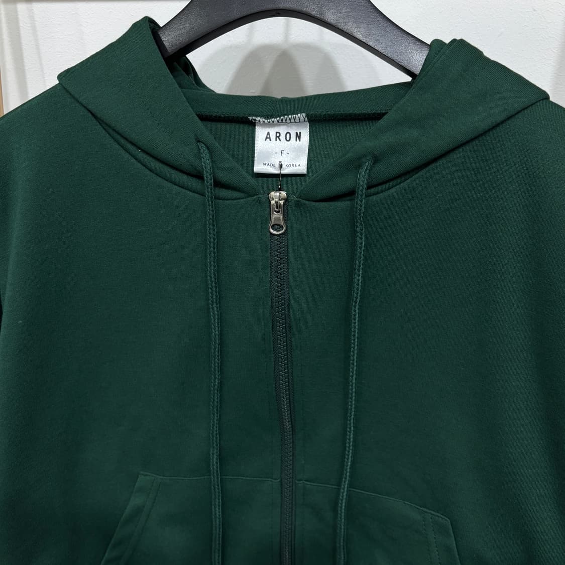 [새상품] 쭈리 여성 크롭 후드집업 상품이미지2