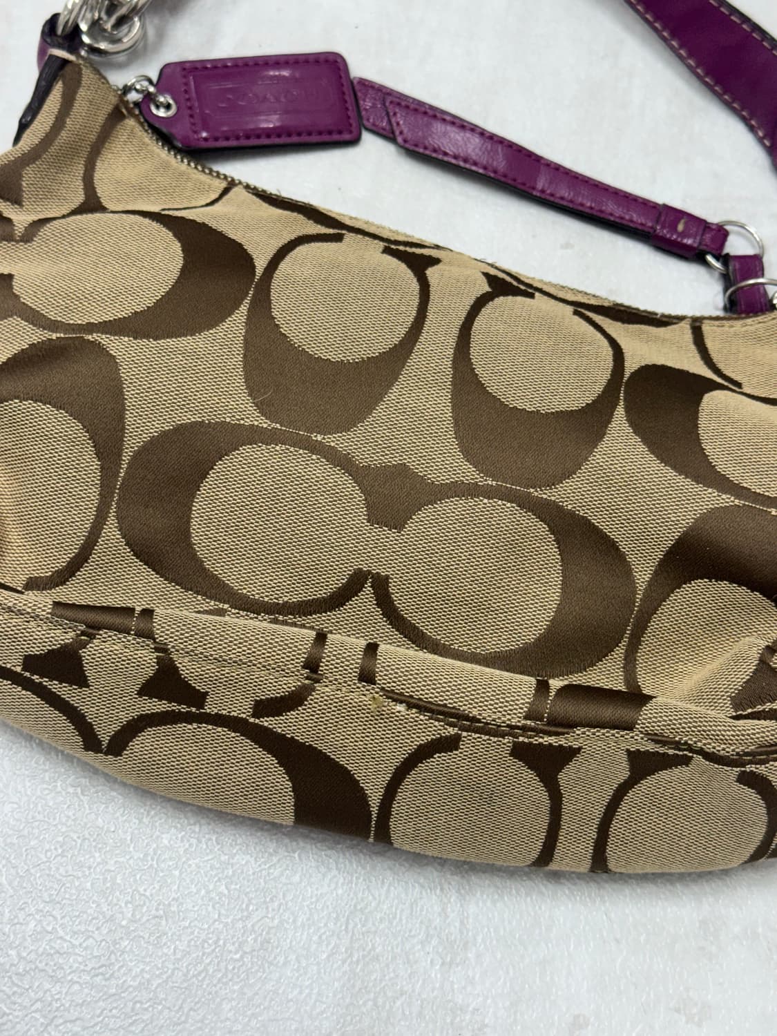 •Coach 캔버스 시그니처 호보백 상품이미지4