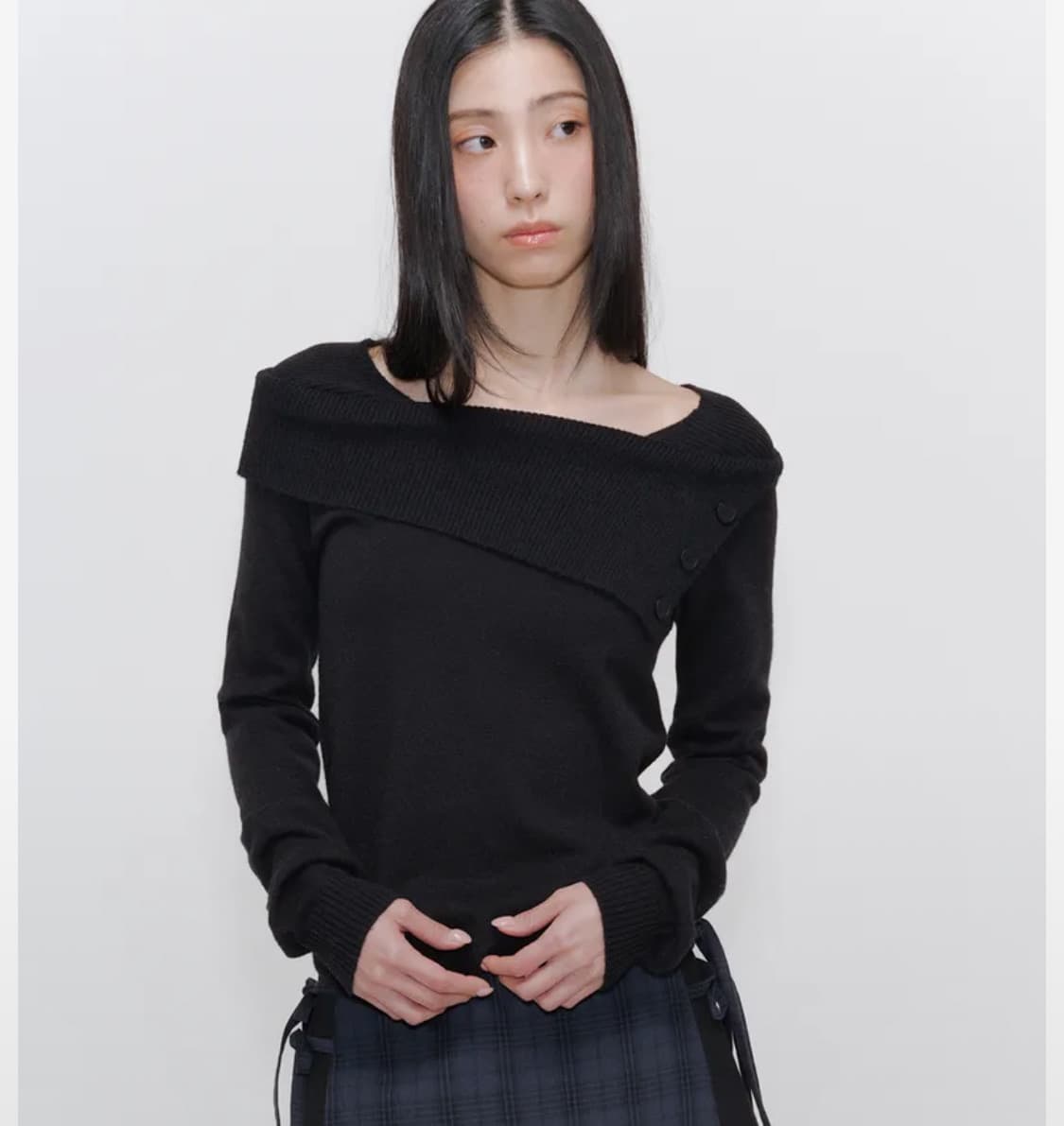 미세키서울 버튼 니트 상품이미지1