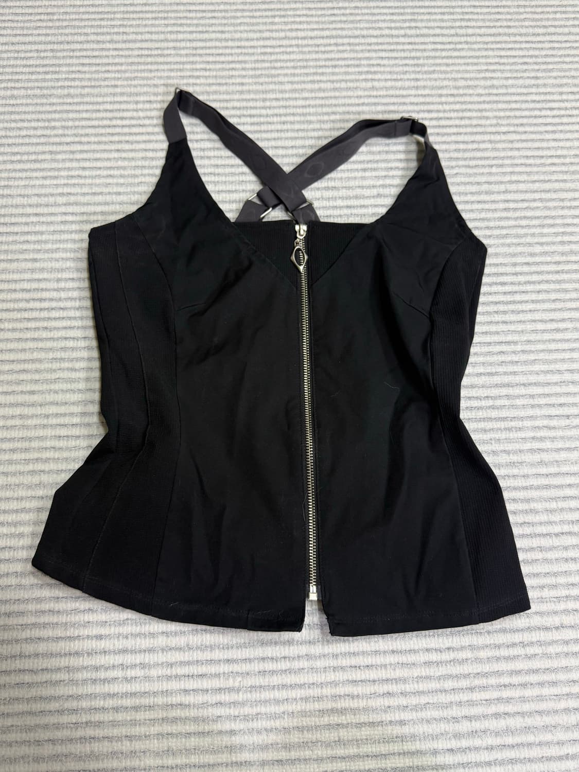 미스치프 스트랩 집업 슬리브리스 상품이미지4