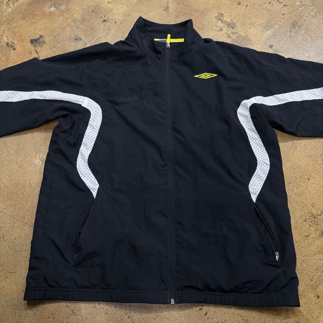 [정품/XL] 엄브로 블랙 바람막이 자켓 b12 상품이미지3