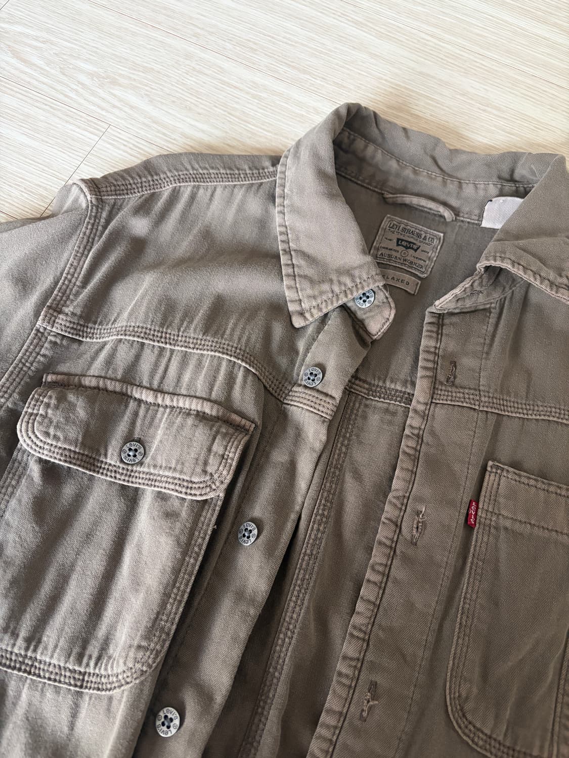 리바이스 반팔 셔츠 카키색 상품이미지2