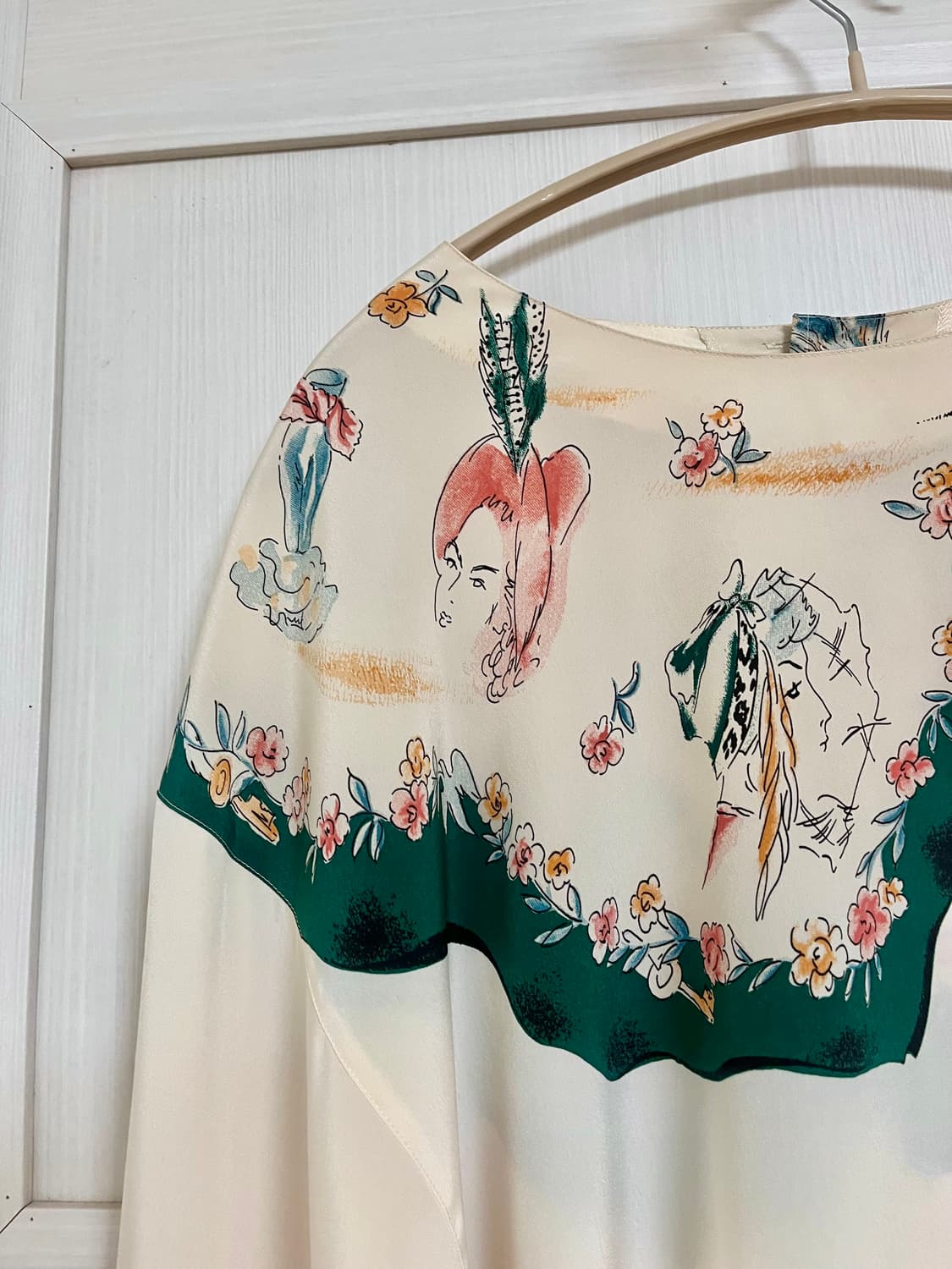 아이보리 빈티지 패턴 블라우스 상품이미지3