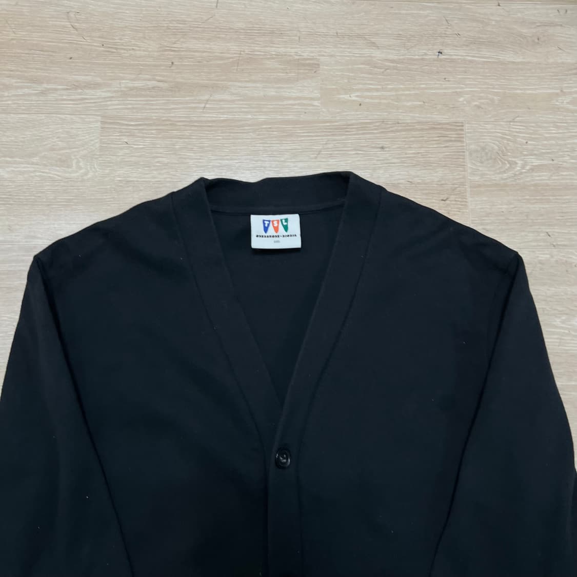 지오지아 원제로원 콜라보 미니멀 니트 가디건 [블랙] XL/105 상품이미지2