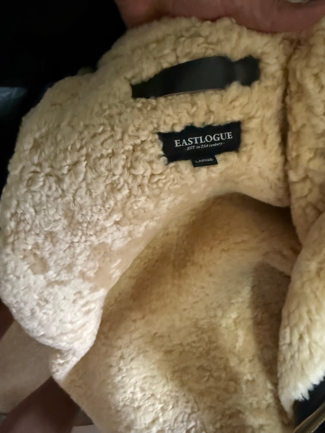 이스트로그 무스탕 L사이즈 팝니다 상품이미지3