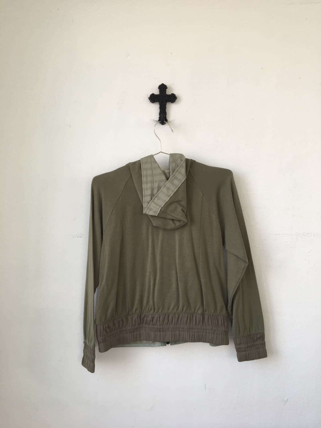 Line detail hood zip up 상품이미지3