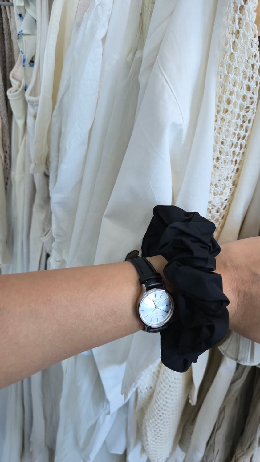 Small ​블랙 무지 곱창 헤어스크런치 hair scrunchie  상품이미지2