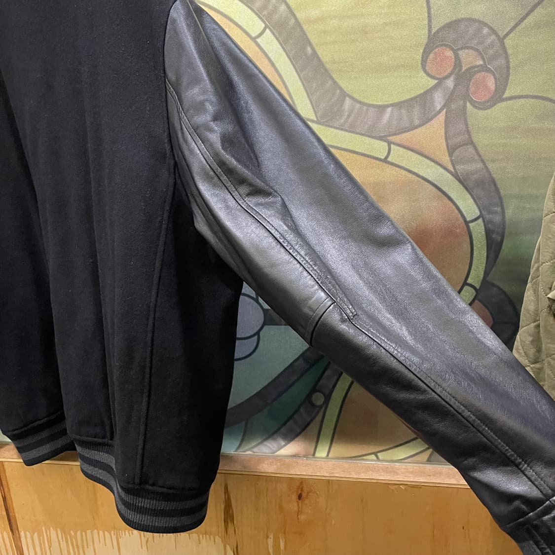 뉴에라 레더 스타디움 점퍼 상품이미지8