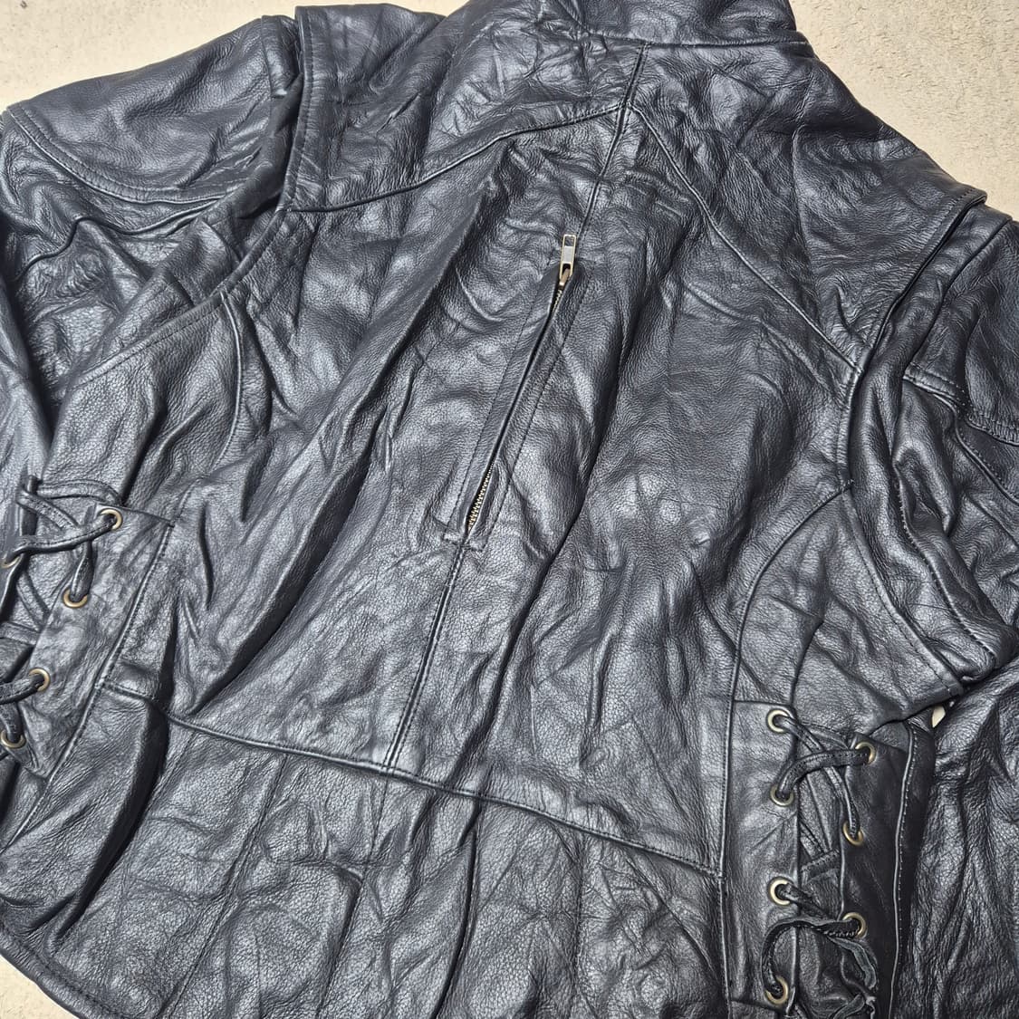 라이더 자켓 소가죽


  상품이미지6