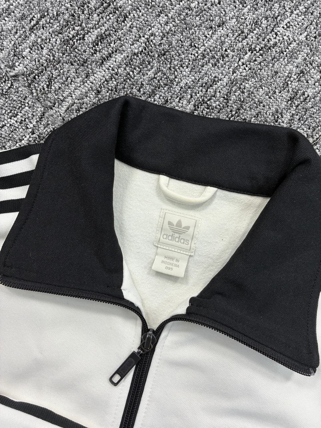 아디다스 00s 블랙 화이트 베켄바우어 트랙탑 져지 M 상품이미지5