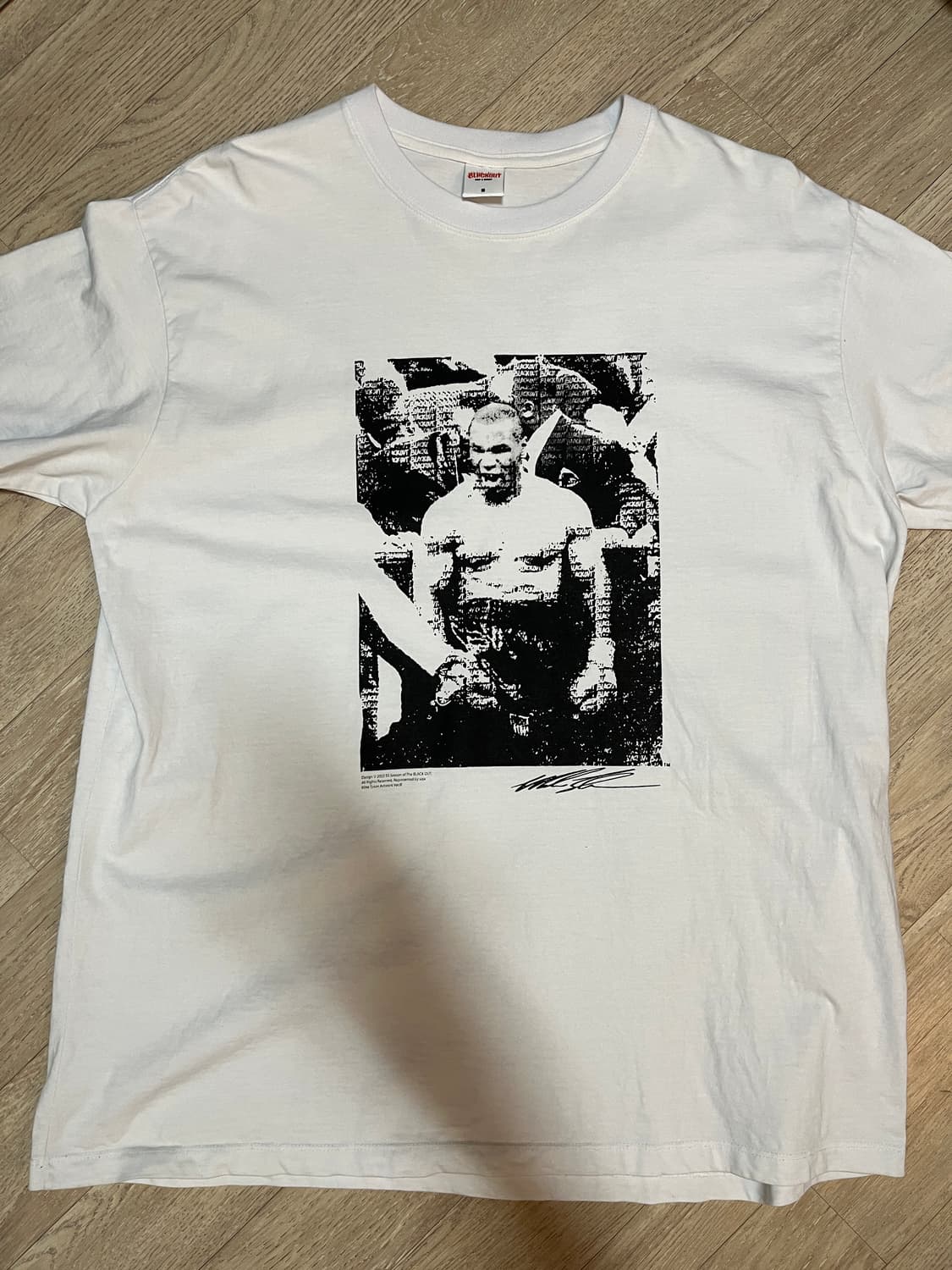 [M] 블랙아웃 타이슨 티셔츠 상품이미지1