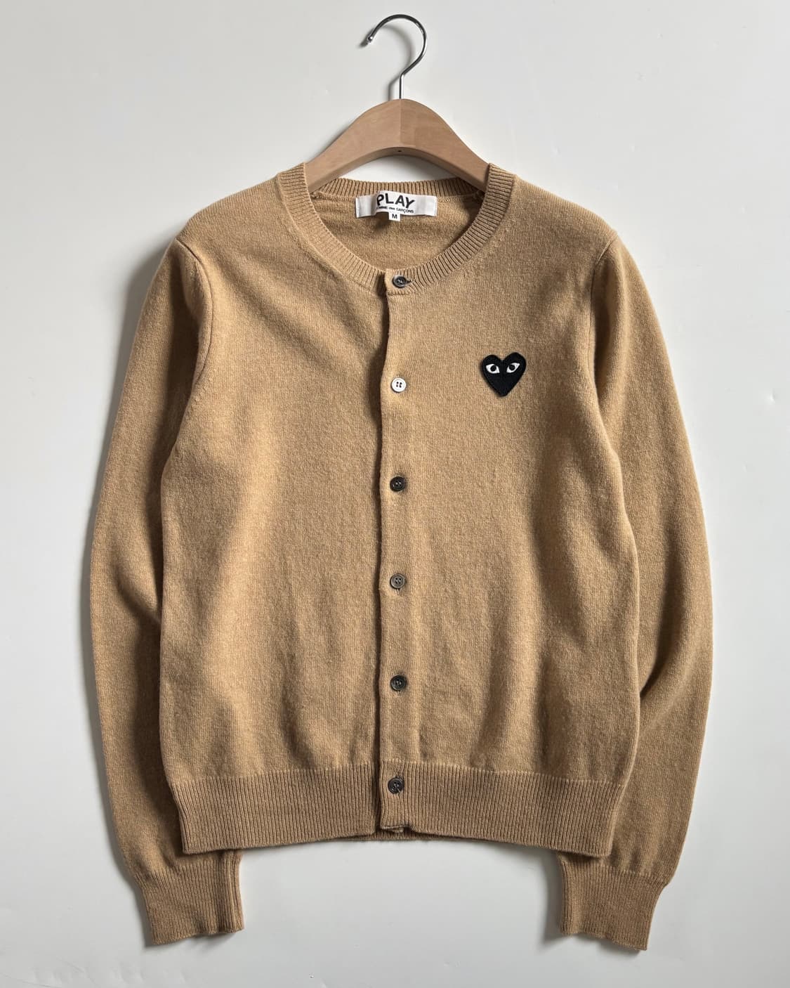 COMMEdesGARCONS 꼼데가르송 블랙와펜 베이지컬러 울 라운드넥  상품이미지1