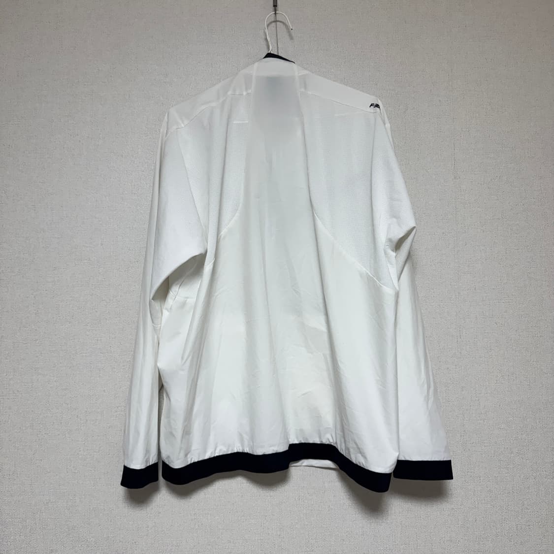 데상트 바람막이 2XL 팝니다! 상품이미지2