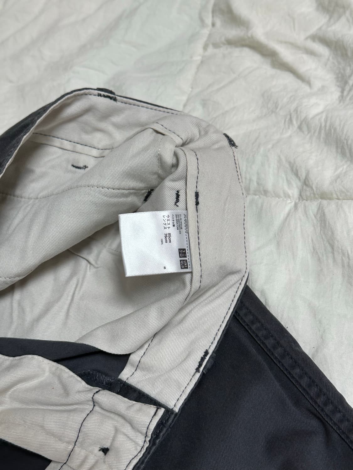 유니클로 치노 팬츠 차콜 33 상품이미지4