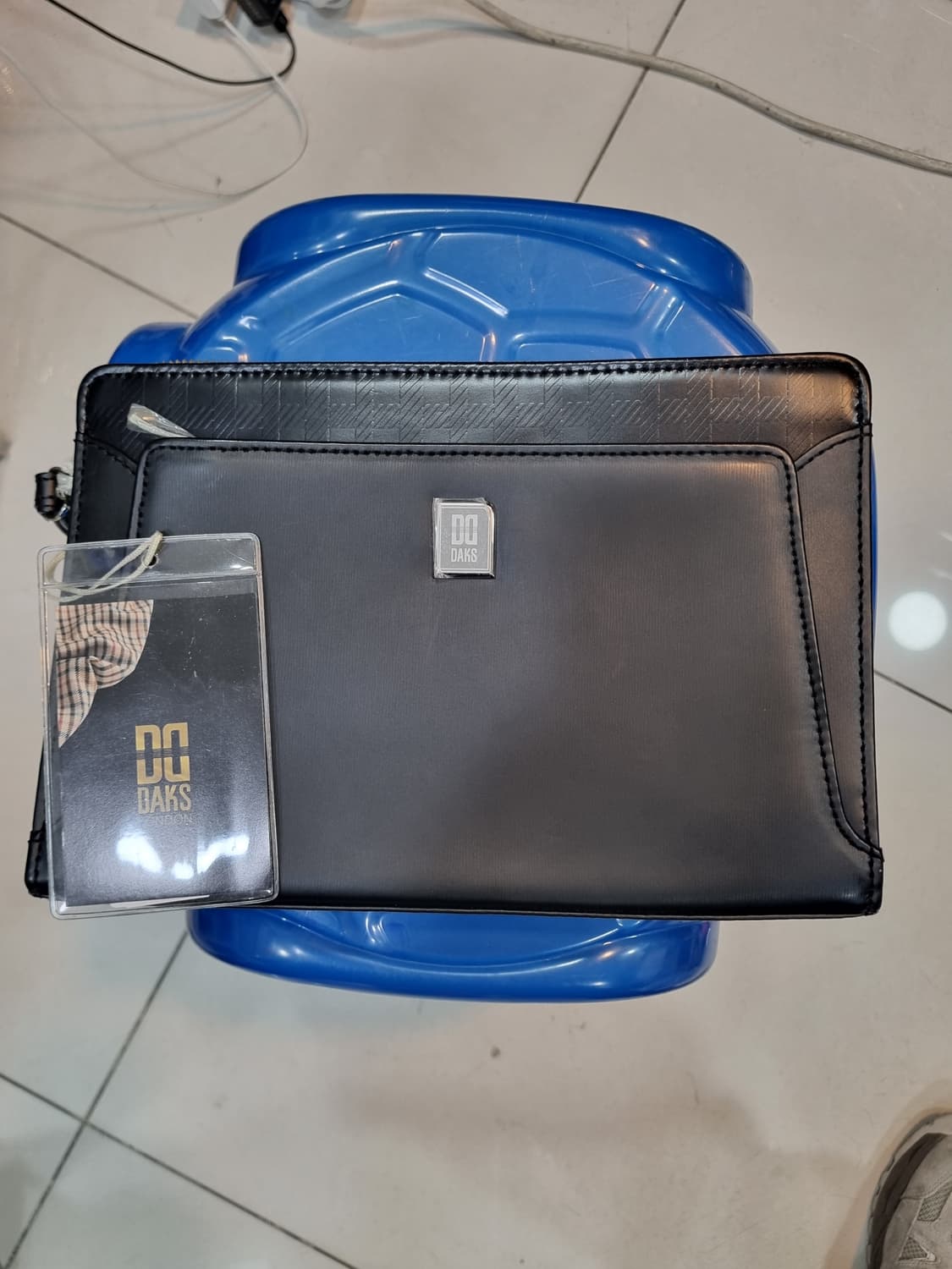 닥스 블랙 소가죽 DD로고 클러치백 상품이미지1