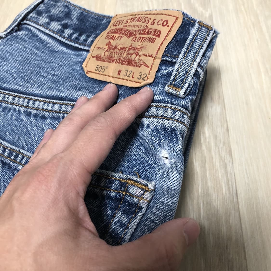 (32) 리바이스 Levi's 505 레귤러핏 페인팅 하드 워싱 데님 상품이미지8