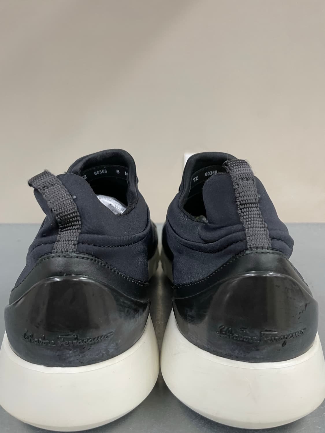 페라가모 슬립온 레더 스니커즈 8M 상품이미지7