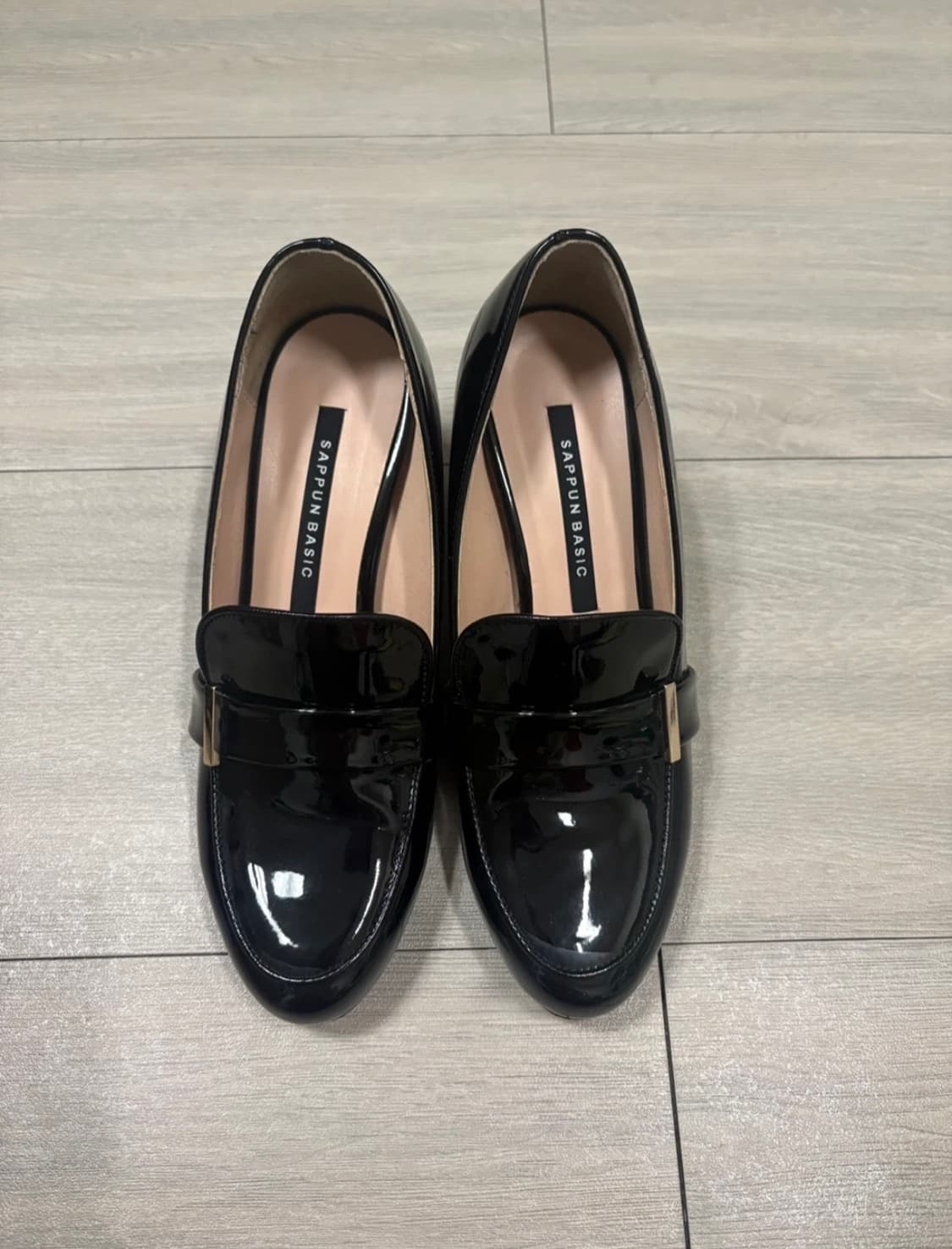 사뿐)베이직 블랙 로퍼힐 230사이즈 굽6cm(품절)  상품이미지1