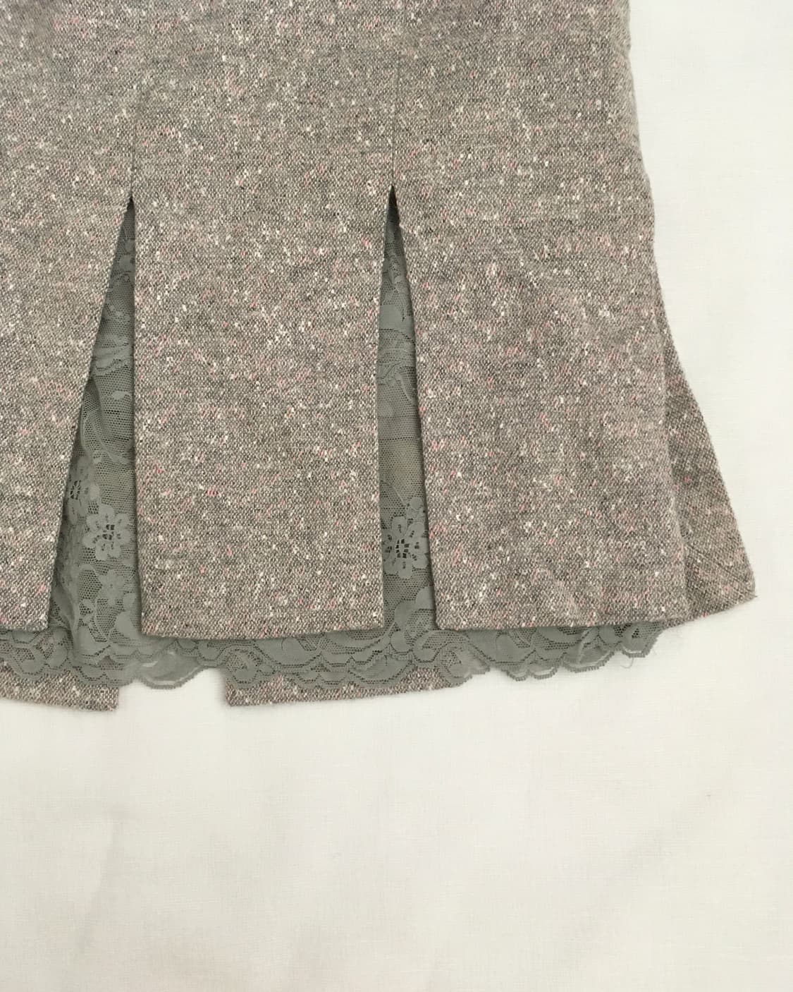 Tweed Pleated Lace-Insert Skirt 상품이미지1