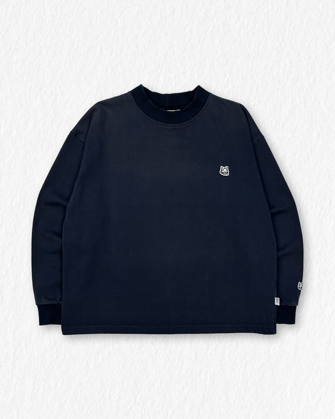 스탠다드캐주얼 맨투맨 블랙 상품이미지1