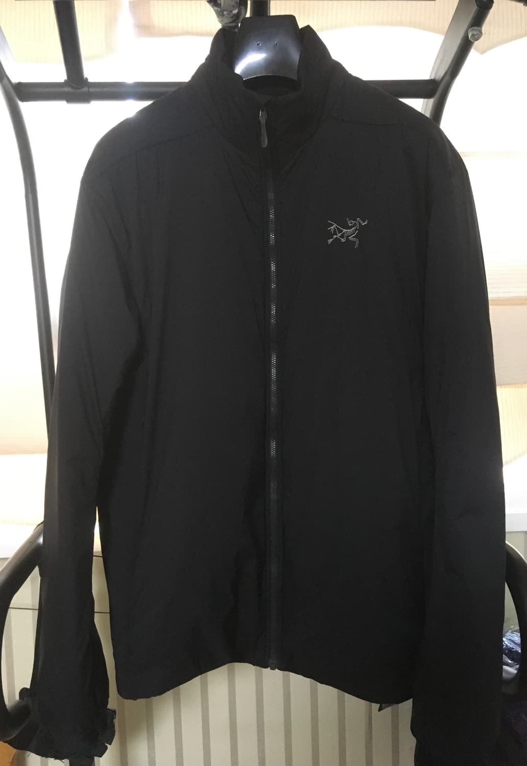 아크테릭스 FW25 아톰SV 자켓 블랙 판매합니다  상품이미지3