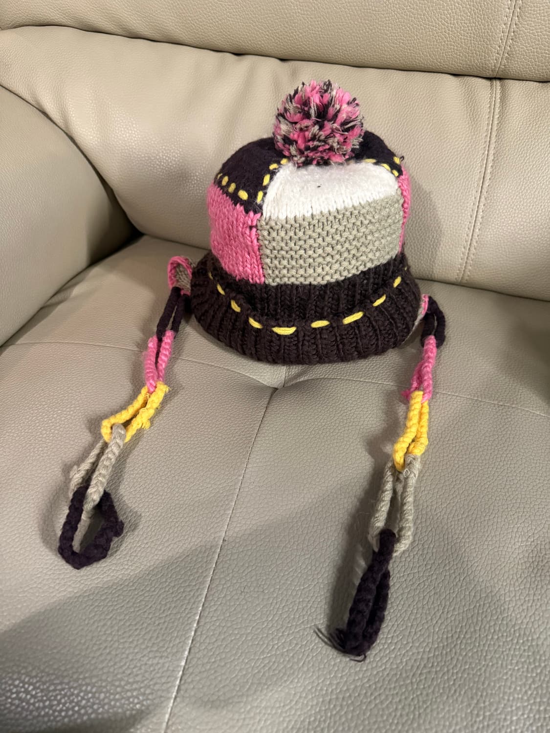 Color mix earflap detail benie 상품이미지1